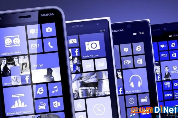 Windows Phone 的第一次正式亮相還是在 2010 年，那是微軟對安卓和 iOS 的回應(yīng)，代表著它不再只專注于商務(wù)市場，而是要正式進(jìn)入消費(fèi)級手機(jī)市場的激烈競爭中。